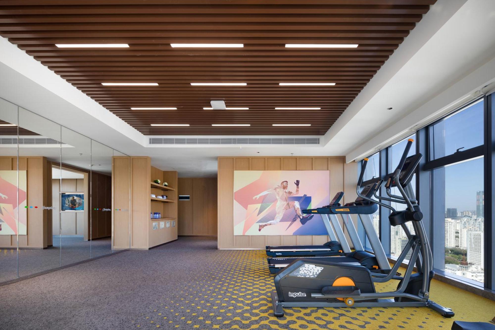 Hampton By Hilton Shenzhen Futian Huaqiangbei Hotel Exterior foto